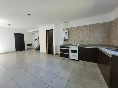Depto Tipo Casa en Venta de 3 ambientes