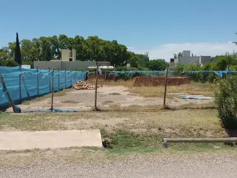 Avenida Mathus Hoyos 4200