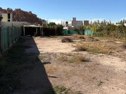 Terreno en Venta de 663,0 m2