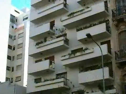 Belgrano 1735, frente a Fundación Favaloro, Monserrat, CABA