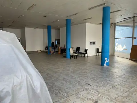 Local en Venta 55 años
