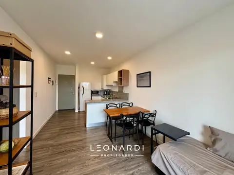 Departamento amoblado con jardín