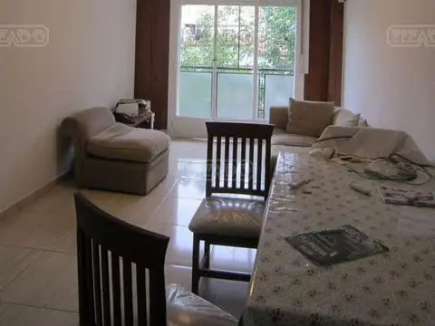 Juan de Garay al 2200