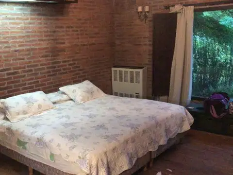 Casa 5 ambientes con 3 baños