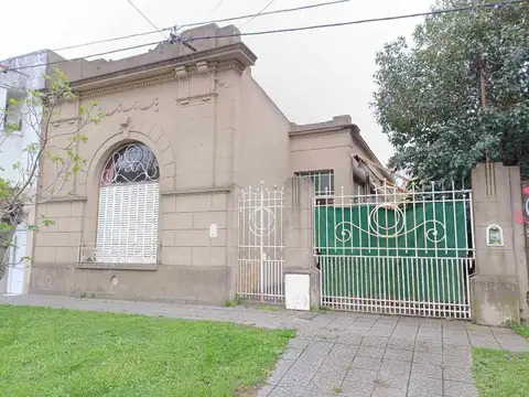 CASA EN VENTA LA PLATA