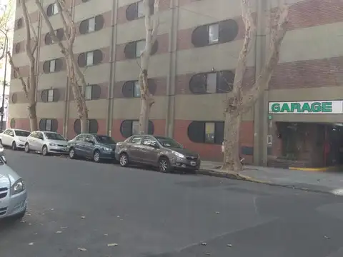 Venta Cochera Alto Palermo - Esquina Salguero y Arenales. Seg 24 hs