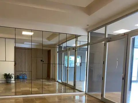 Oficina en alq. o venta en edificio Delta Center