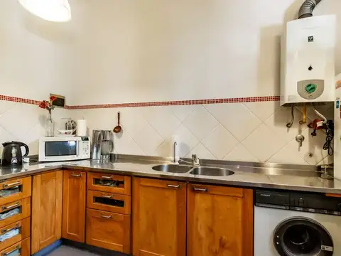 Depto Tipo Casa en Venta 100 años