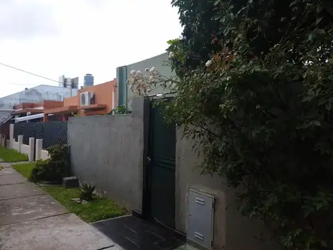 Scalabrini Ortiz 1300, Piso pb