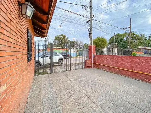 Casa en Venta en Alberdi, USD 99.000