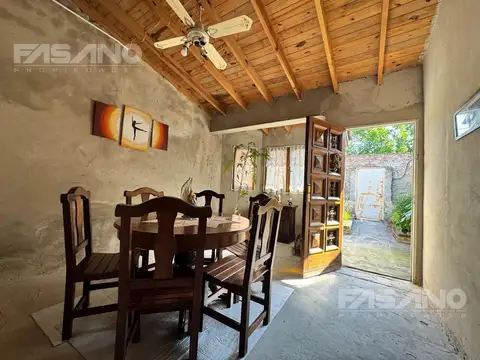 Casa 3 ambientes con 1 baño