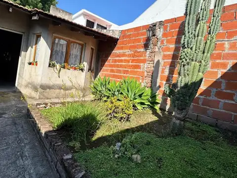 Casa en Venta con 1 cochera
