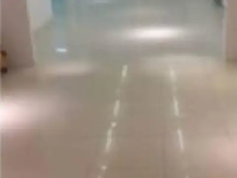 Oficina de 110m2 sobre calle Mitre