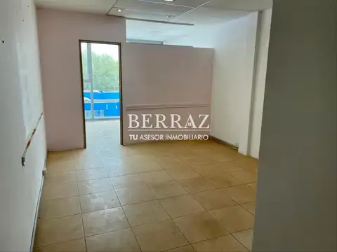 Oficina venta en Pilar Point de 32 m2