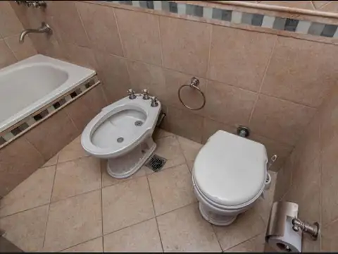 Departamento 5 ambientes con 3 baños