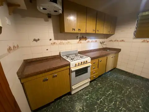 Depto Tipo Casa en Venta en Monte Castro, USD 122.000