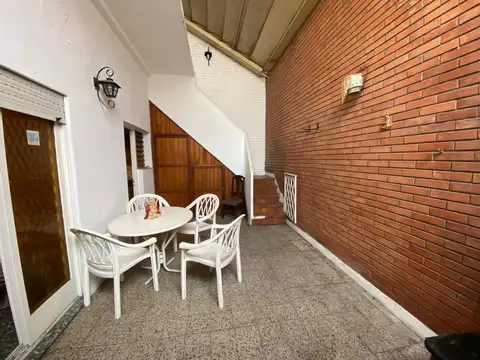 Departamento en Monte Castro