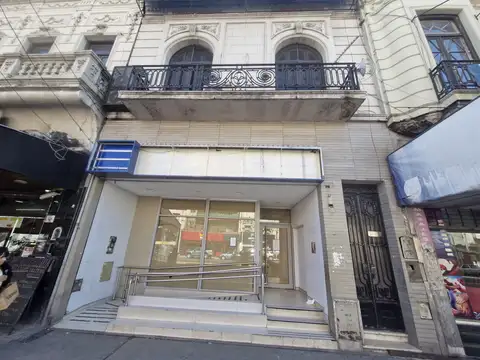 Av Mitre 400   Sup 518 m²  4.200m2 construibles en  Pleno Centro Comercial