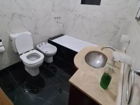 Depto Tipo Casa 5 ambientes con 1 baño