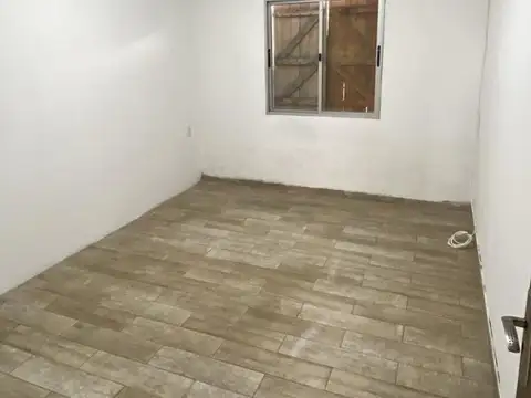 Casa moderna en Fray Bentos sobre amplio terreno