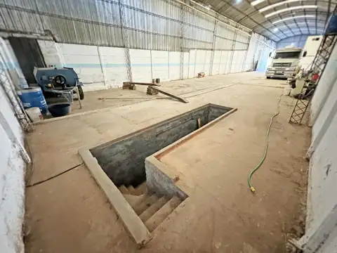 Galpon en Venta 50  mts Fondo