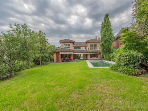 Casa en Venta en Rincon De La Costa, USD 490.000