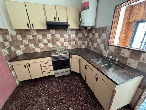 Casa 3 ambientes con 2 baños