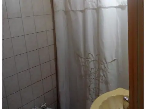 Depto Tipo Casa en Venta al Este