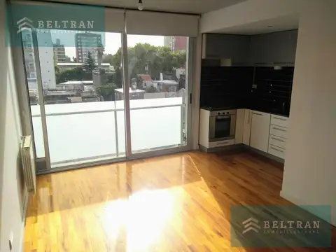 Alvear. 300. Nuevo. Excelentes terminaciones. Alquilado. Cochera.