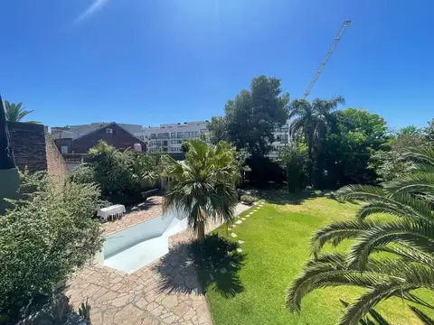 Chalet 5 Amb c/ 2 Cocheras - Quincho - Pileta  - Villa Sarmiento