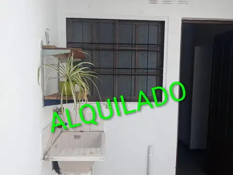 DEPARTAMENTO TIPO CASA INTERNO