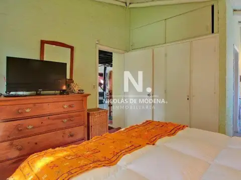 Vende casa de 3 dormitorios en La Barra.