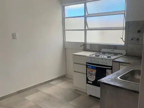 Departamento 3 ambientes con 1 baño