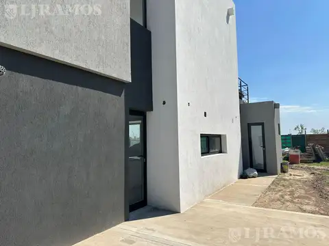 Casa en Venta en Puertos - Barrio Nativas, USD 385.000