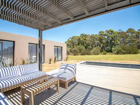 Casa en Venta en Manantiales, USD 890.000