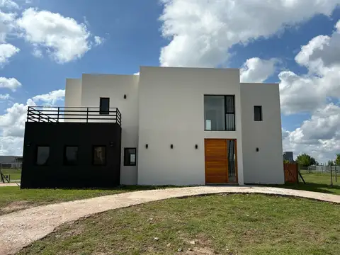 Casa en Venta en San Sebastian, USD 280.000