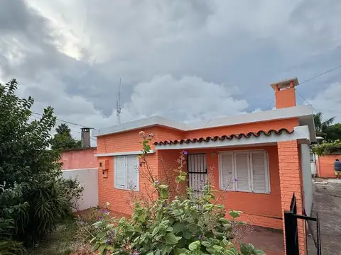 Casa 3 dormitorios, apartamento al fondo Maldonado