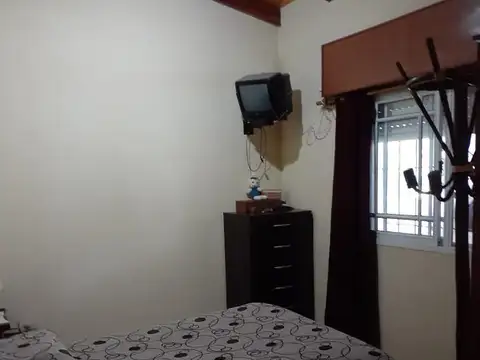 Casa Quinta en venta - 2 dormitorios 2 baños - Cochera - 2.475 mts2 - Berisso