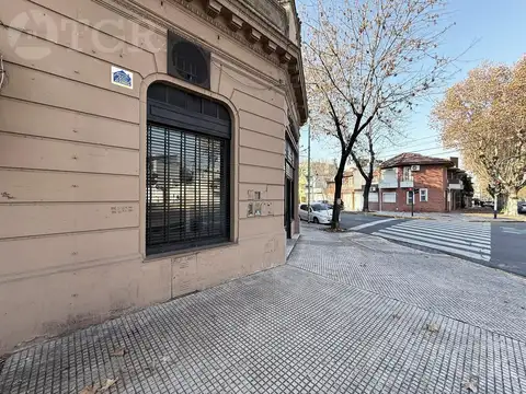 Local en Parque Avellaneda