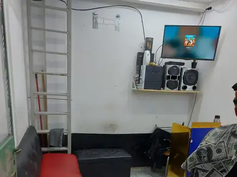 Local en Venta en Boca, USD 10.000