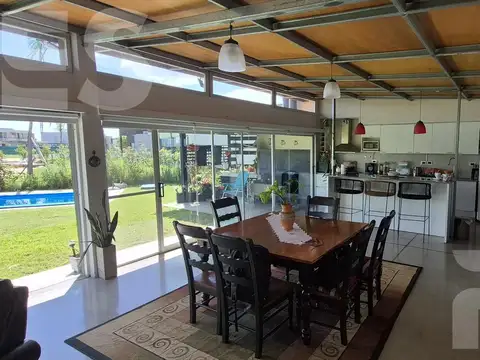 Casa en Alquiler de 3 dormitorios