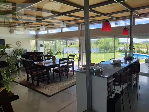 Casa en Alquiler de 3 dormitorios