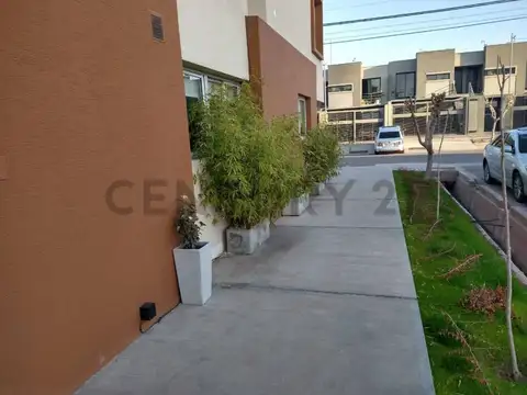 Casa en Venta en Carrodilla, USD 120.000