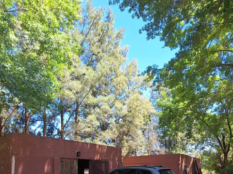 Casa en venta en Lima. CASA DE CAMPO sobre terreno de 3,5 hectáreas.