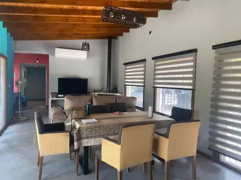 CASA EN VENTA 4 AMBIENTES EN ALEJANDRO KORN