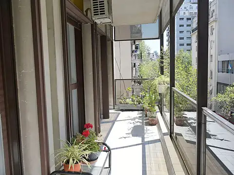 Venta 4 Amb C/Dep y Cochera  - French 2400