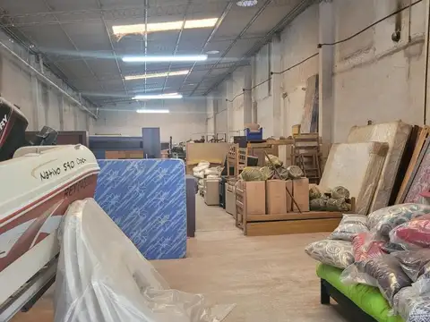 Galpon en Venta 11  mts Frente