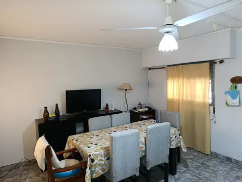 CASA VENTA 3 DORMITORIOS - B° ACINDAR