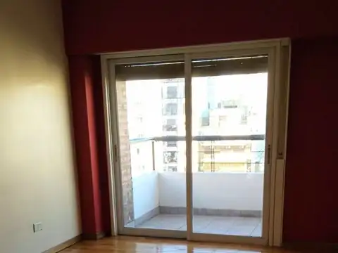 Departamento 3 ambientes luminoso con balcón