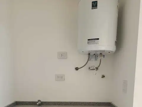 Oficina en Venta en Pilar Centro, USD 1